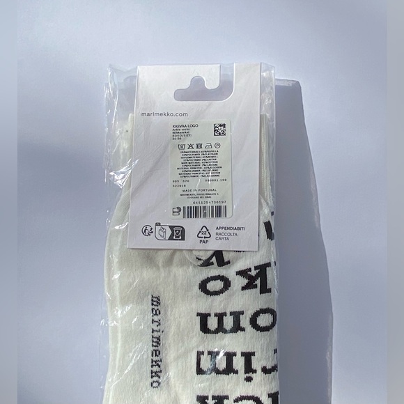 Marimekko Kasvaa Logo Ankle Socks, White Socks & Black Lettering, Sz: 34-36 - Picture 5 of 9